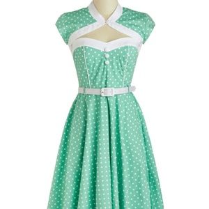 SOLD: Hell Bunny Melanie Dress in Mint